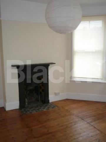 			2 Bedroom, 1 bath, 1 reception Flat			 North View Road, CROUCH END N8